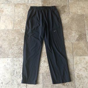 LAST CHANCE! Nike Stretch Woven Running joggers XL